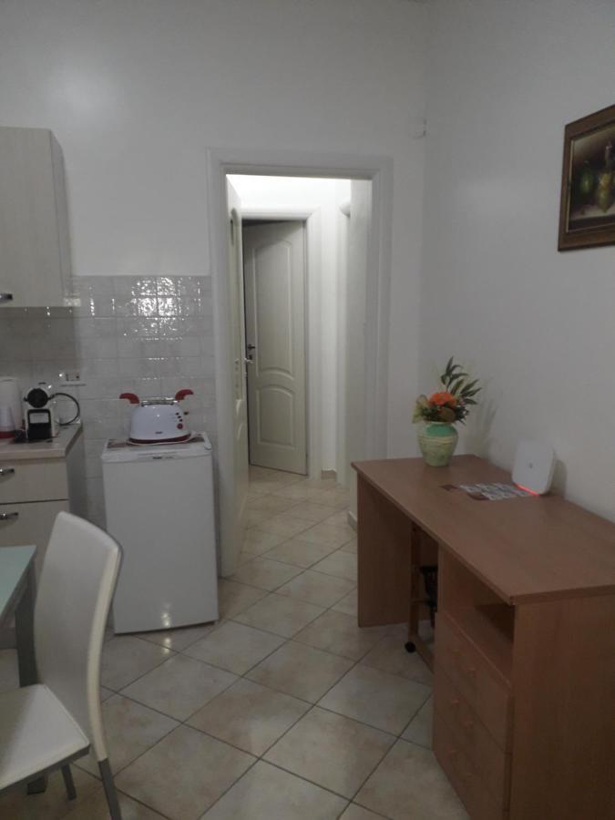 Apartment La Maison Messina Bagian luar foto